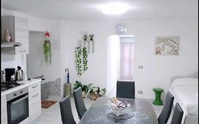 Nunzia'S House Napoli