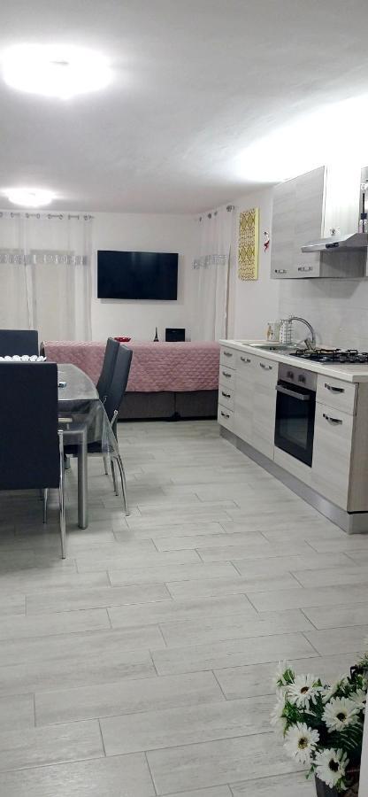 Apartamento Nunzia'S House Napoli Exterior foto