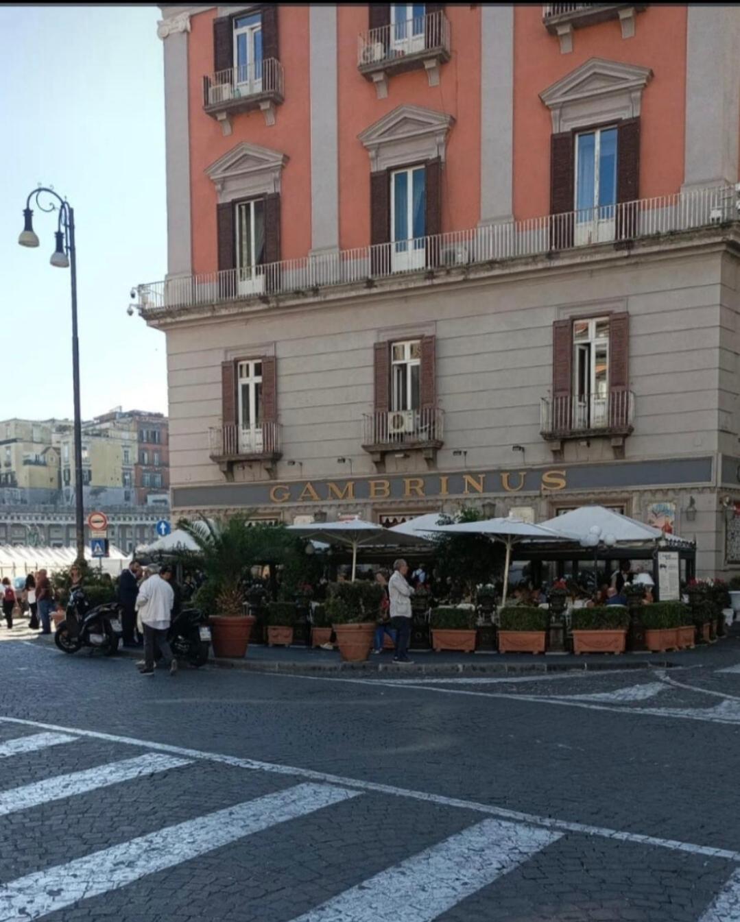 Apartamento Nunzia'S House Napoli Exterior foto